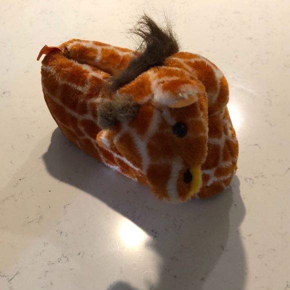 Giraffe slippers - Picture 2 of 3